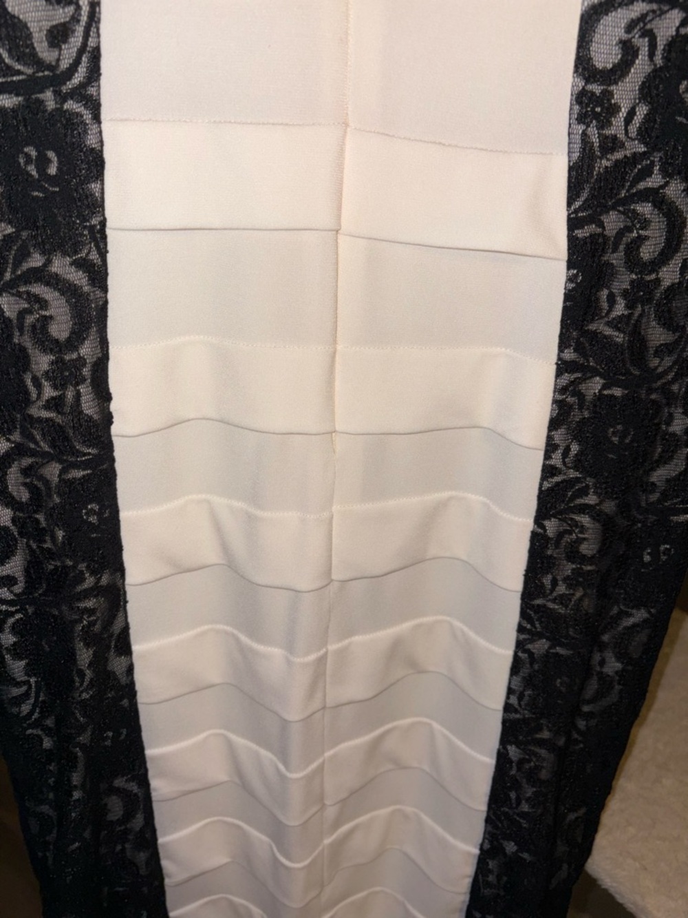 Sangria Black Lace Colorblock Cocktail Dress Size 6 NWT - Picture 4 of 5